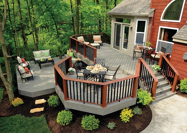 Coleção de decks Terrain TimberTech em Silver Maple